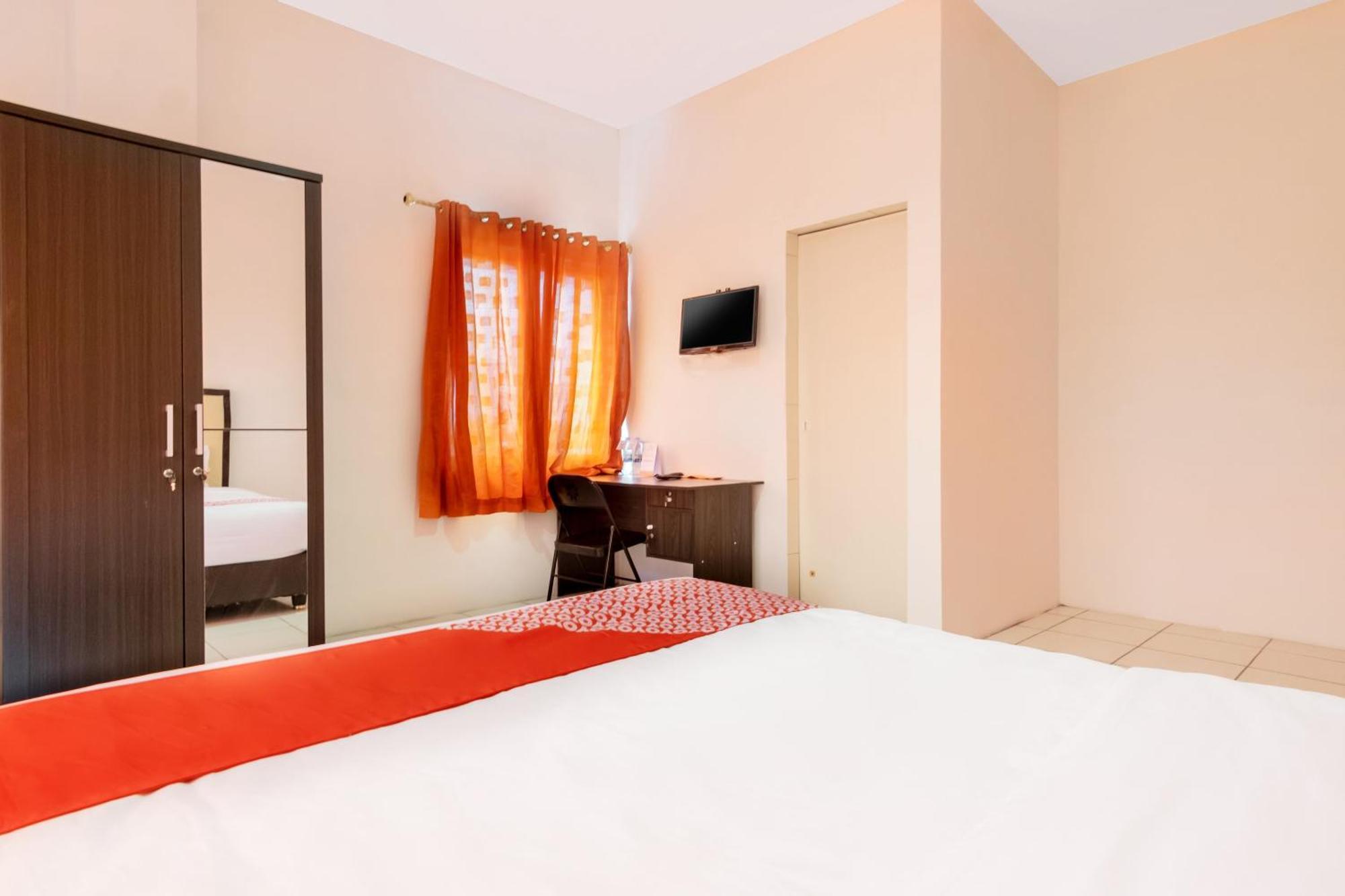 Oyo 622 Bakti Homestay Medan Exterior foto