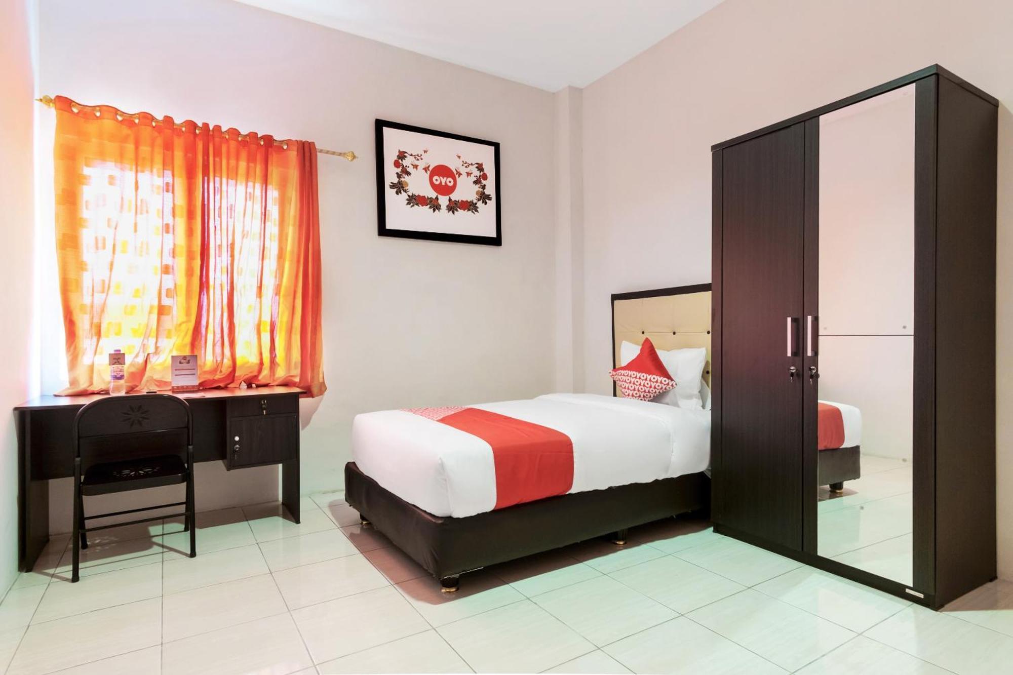 Oyo 622 Bakti Homestay Medan Exterior foto